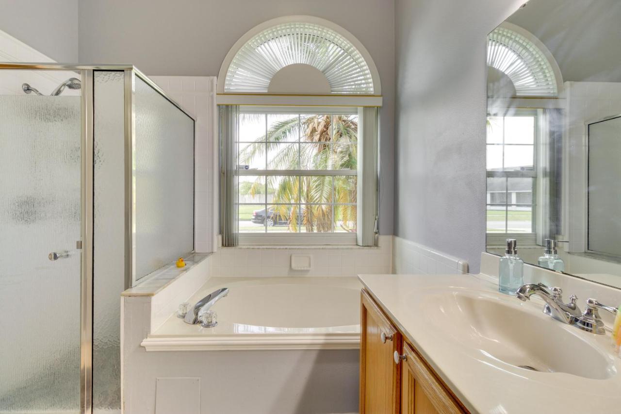 Spacious Orland Home With Private Pool!オーランド エクステリア 写真
